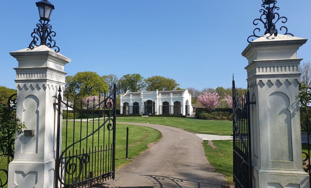 Toegangshek van Oranjerie Sandenburg